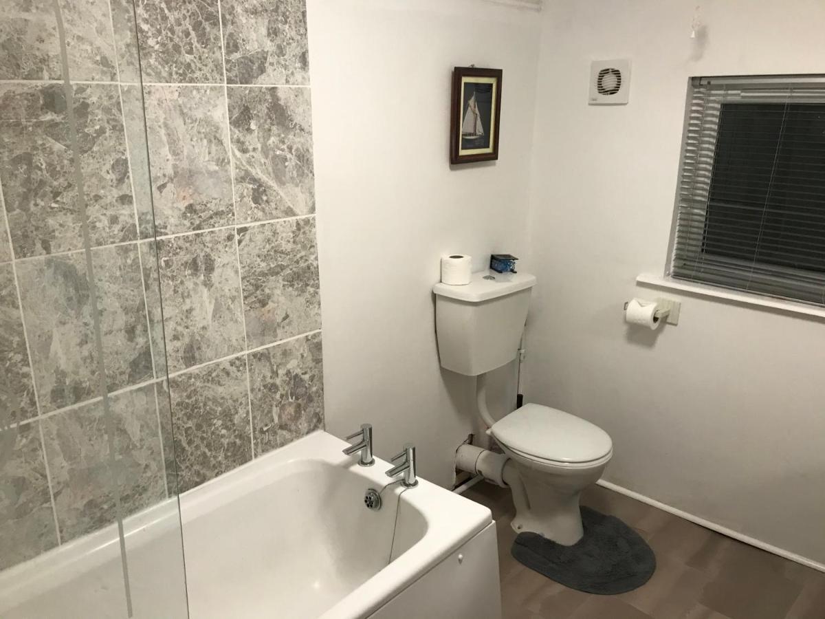 21 Thomas Street Apartment Taunton Bagian luar foto
